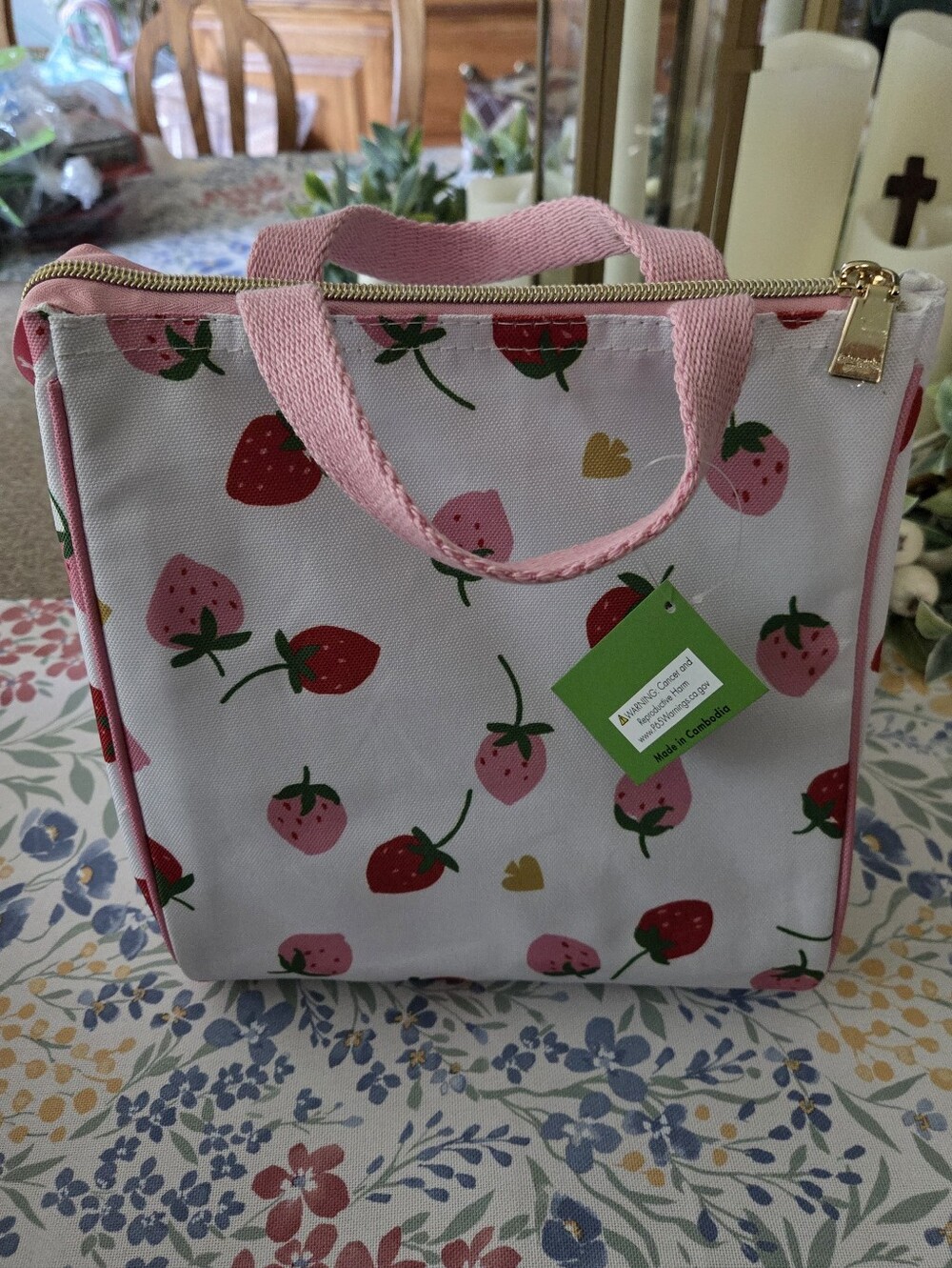 kate spade Pink Strawberry Print Lunch Bag with Gold Zipper